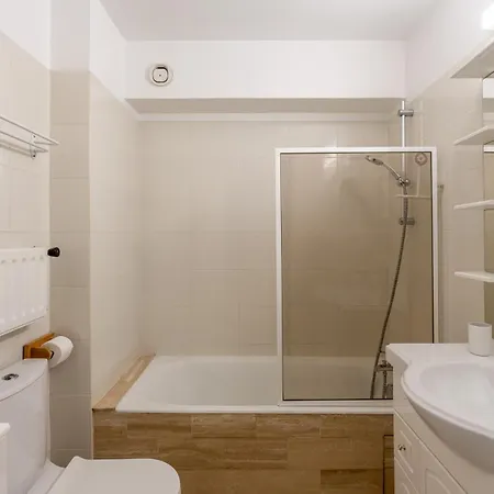 Le Bleu Marina Apartment