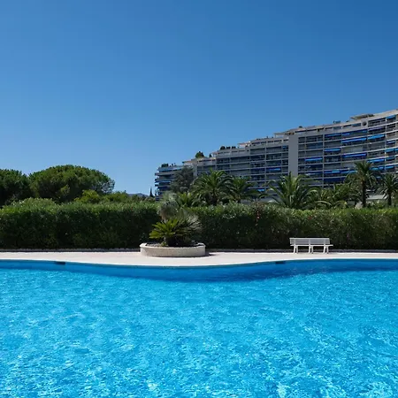 Le Bleu Marina *