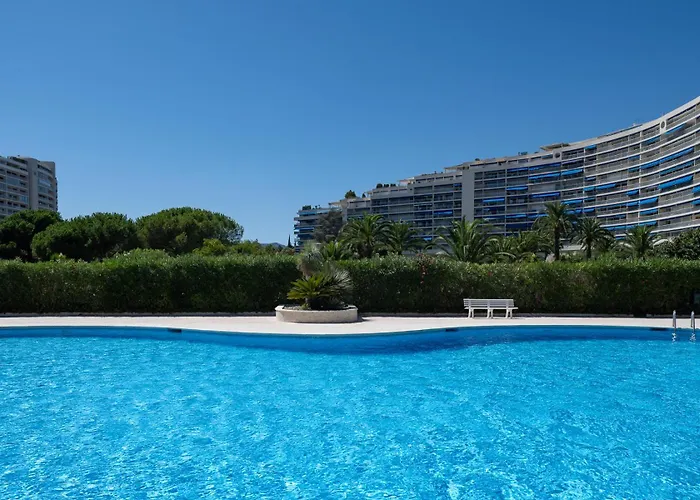 Le Bleu Marina *