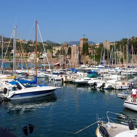 Le Bleu Marina 망들리유 라 나플